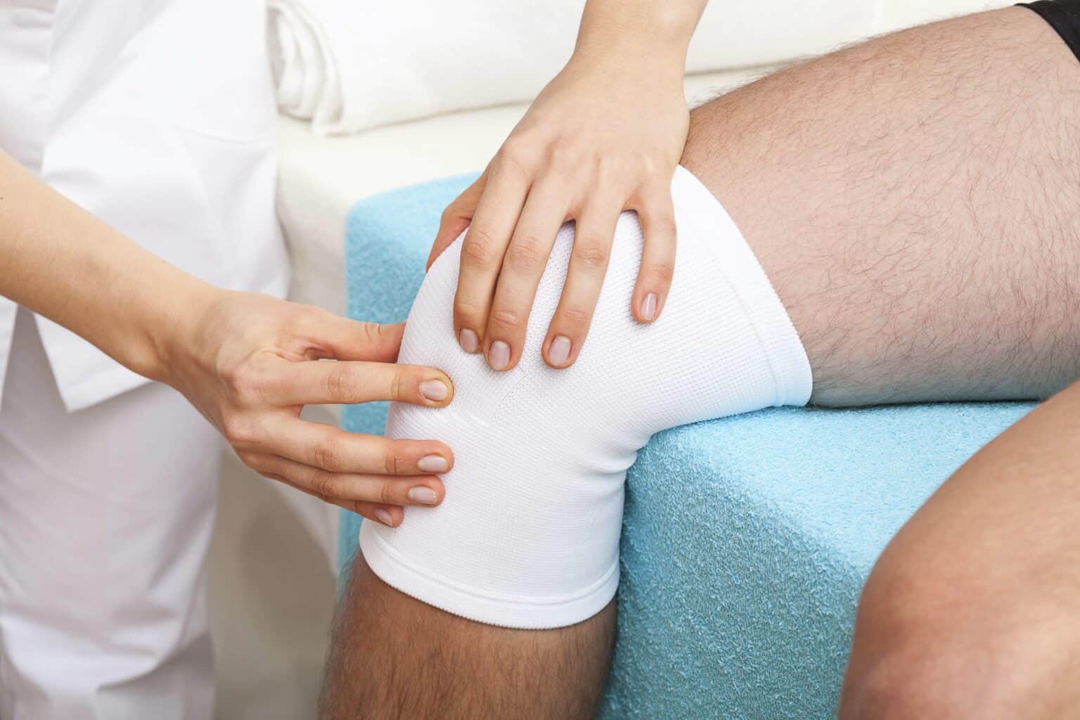 Knee Pain Treatment | Aalayam Rehab Care